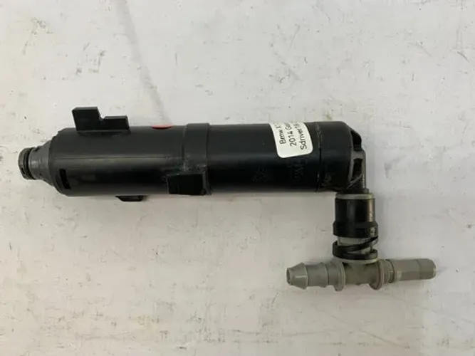 Bomba Esguicho Limpador Farol Direito Bmw X1 2010 2015 Det