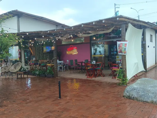 Restaurante completo parque Gastronomico
