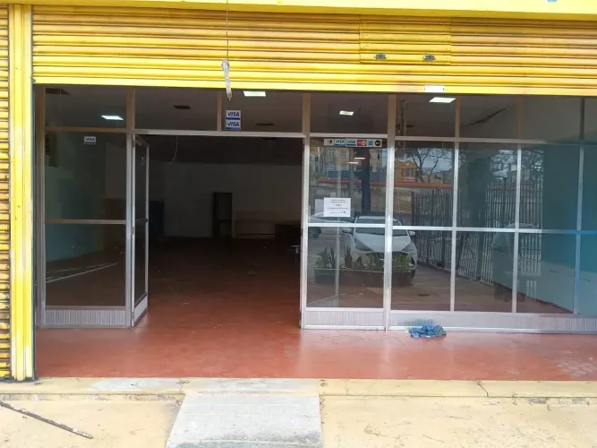 Imóvel para aluguel tem 202 metros quadrados em Bento Ribeiro - Rio de Janeiro - RJ