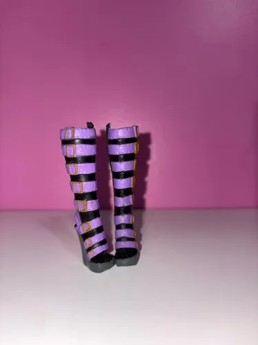 Botas monster High clawdeen wolf básica