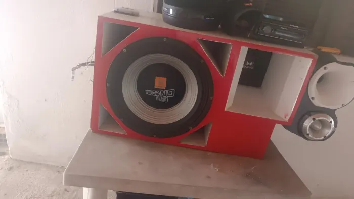 Vendo som automotivo 