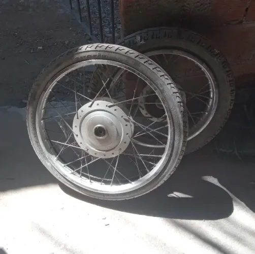 Jogo de rodas  Honda bis 125
