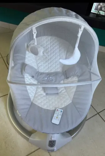 Cadeira de balanço de bebê Maxy Baby 