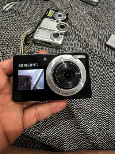 Samsung PL100