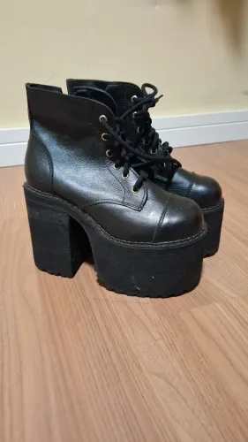 Bota / coturno couro legítimo tamanho 38, vilela shoes alternativo gótico