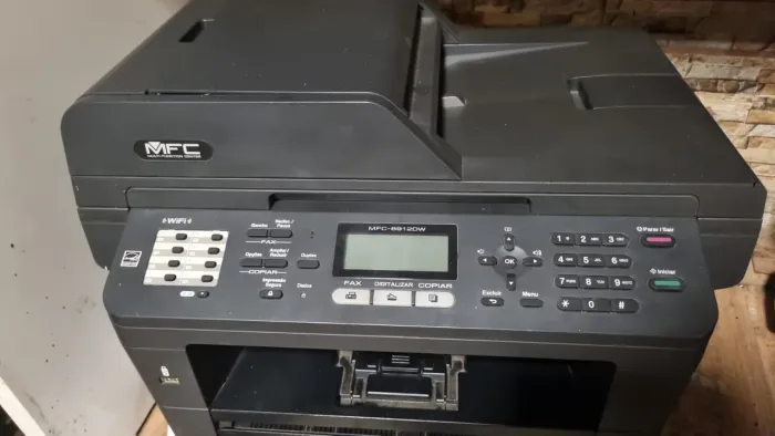 Impressora Brother multinacional laser toner pra 8 mil páginas Wi-Fi