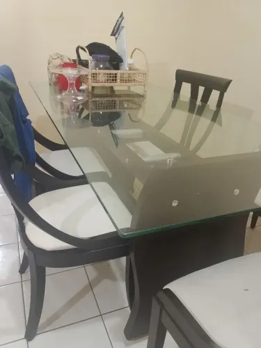 Messa de vidro com 6 cadeira