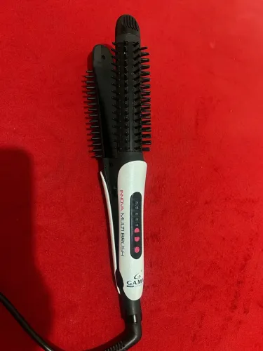Prancha e escova modeladora GA.MA Italy Innova Multi Brush