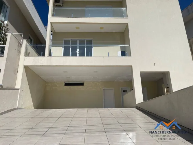 casa com piscina para locacao em condominio fechado de aruja!