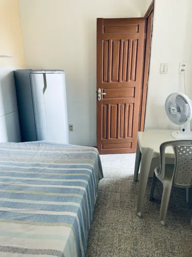 Alugo quarto mobiliado na Cohama