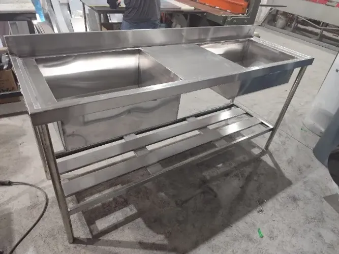 Pia inox 2 bojos 1,80×0,60×0,90 (2×60×40) chapa 22