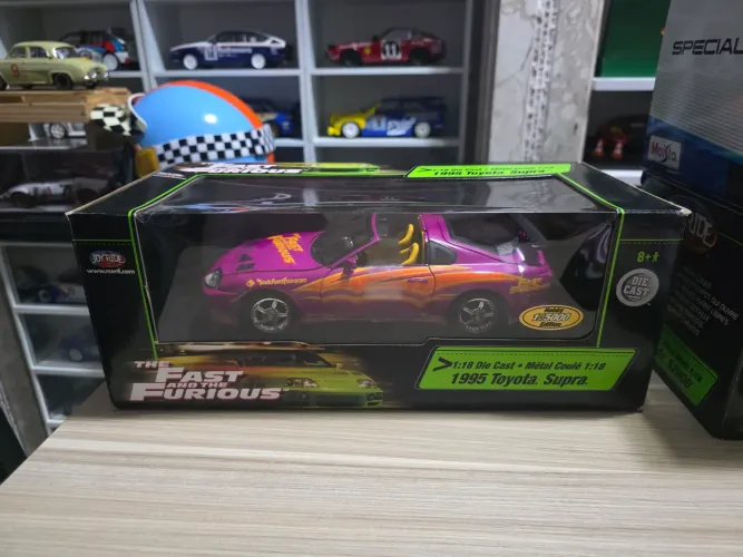 Miniatura 1:18 supra velozes furiosos 1:18 extremamente raro versão com nome fast furious