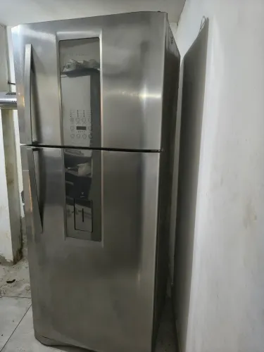 Refrigerador Electrolux Infinity DI80X Frost Free Inox