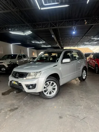 Suzuki Grand Vitara 2.0 16V 4x2/4x4 5P Mec. 2013