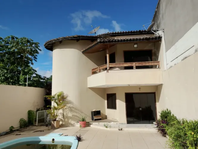 Casa Duplex à Venda - Bairro Castália | Itabuna/BA