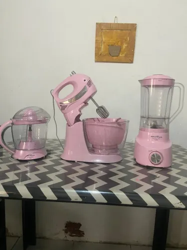KIT ROSA BRITÂNIA - LIQUIDIFICADOR, ESPREMEDOR E BATEDEIRA
