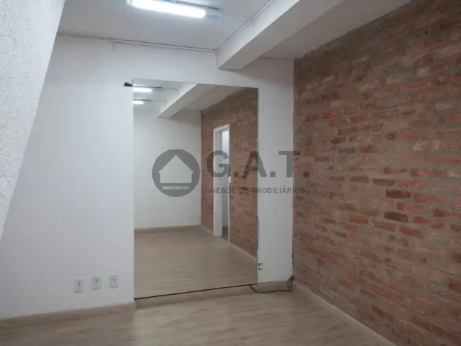 Salão Comercial para Locação: 2 Salas, 1 Banheiro, 50m² na Vila Hortência, Sorocaba-SP