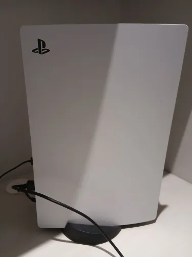 PS5 semiusado leitor digital 825TB
