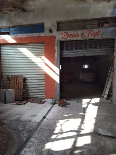 Loja na Avenida Deputado Emílio Carlos, 1098 220 m²