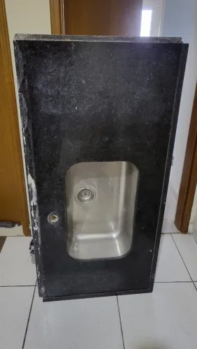 Pia de Cozinha de Mármore Preto São Gabriel.