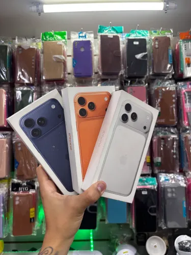 IPHONE 17 PRO MAX LACRADO