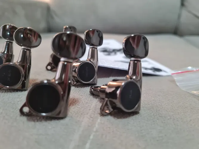 Tarraxa Gotoh SG381 Reverse Cosmo Black- Novas