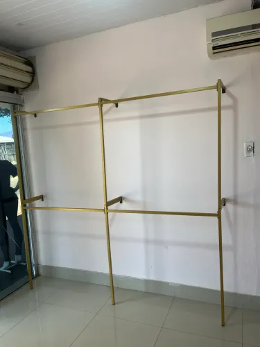 VENDO ARARA FIXA 