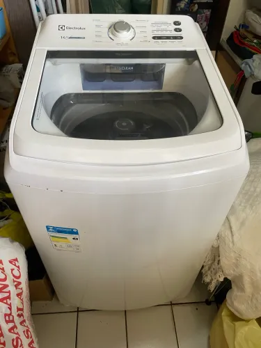 Máquina de Lavar Electrolux 14kg Essential Care Funcionando Perfeitamente