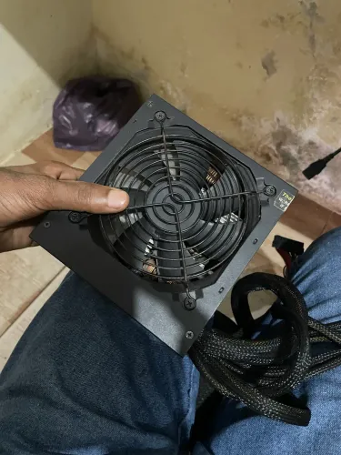 Fonte smart 600w selo 80 plus branco