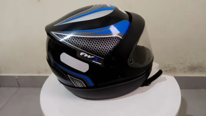 Capacete novo 150 reais