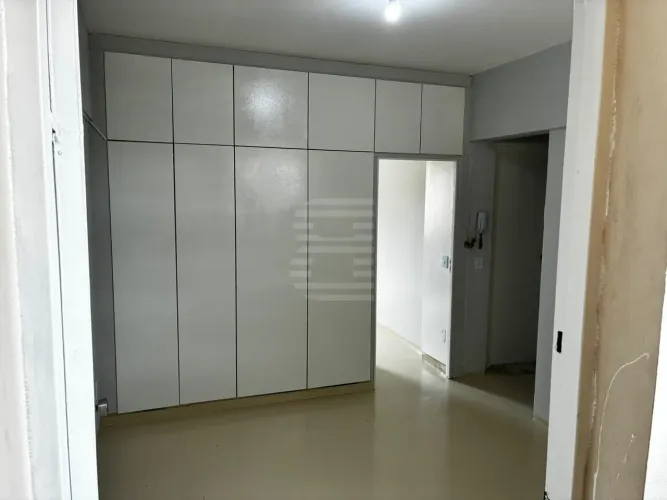 Kitnet para alugar no Botafogo, quarto sala com divisória