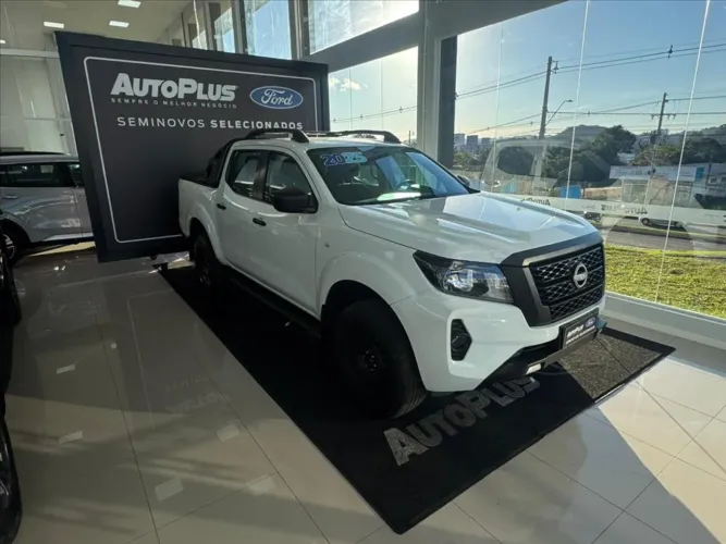 Nissan Frontier S CD 4X4 2.3 TB Diesel Mec. 2025