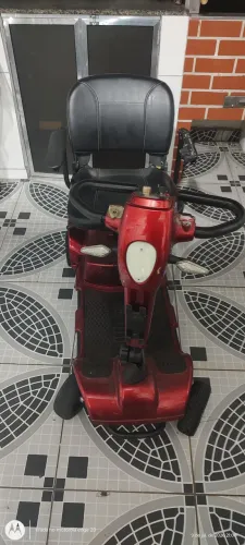 Cadeira rodas motorizada
