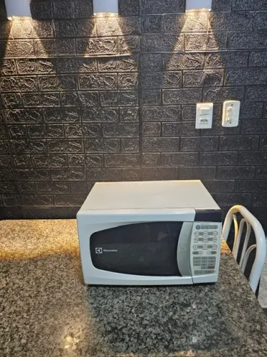 Micro-ondas Electrolux 20L 110 volts