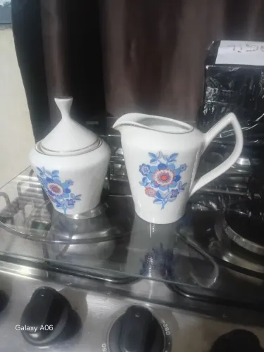 Açucareiro e leiteira 