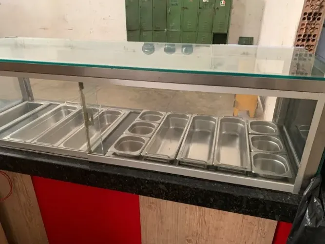 Rechaud Valor: de R$ 4.500,00 por R$ 4.000,00. Equipamento com cubas de três temperatura