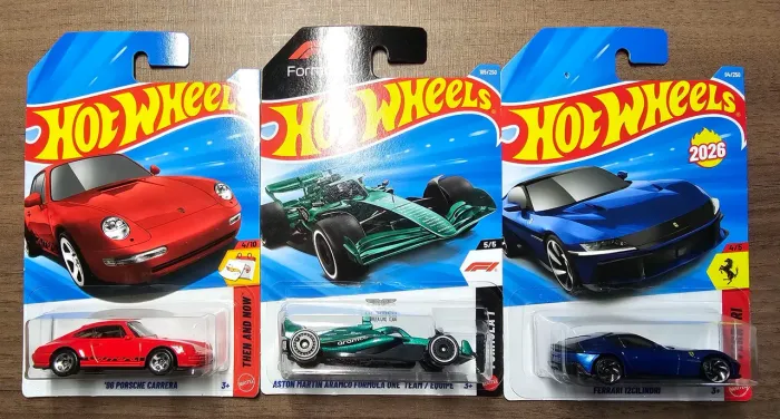 Set Conjunto Lote Hot Wheels Porsche F1 Aston Martin Ferrari 12Cilindri