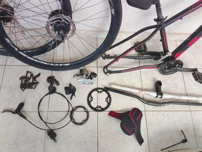 Vendo e troco peças de bike 