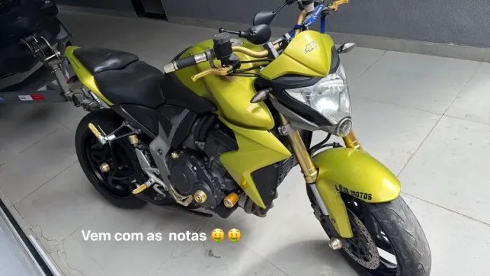 Moto muito nova 