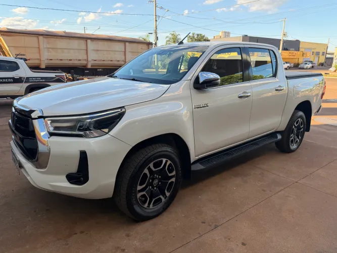 Toyota Hilux CD SRX 4X4 2.8 TDI 16V Diesel Aut. 2021