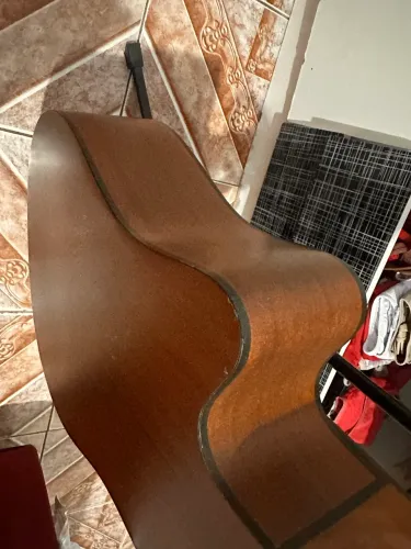 Vendo violão takamine