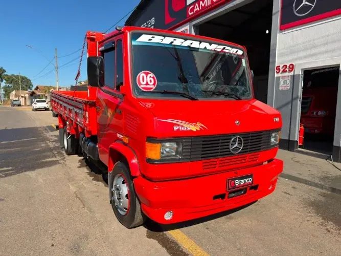 MB 710 PLUS ANO 2006 UNICO DONO MOTOR NOVO