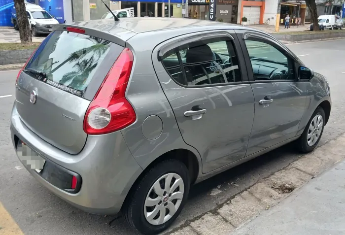 Fiat Palio Attractive 1.0 EVO Fire Flex 8V 5P 2012