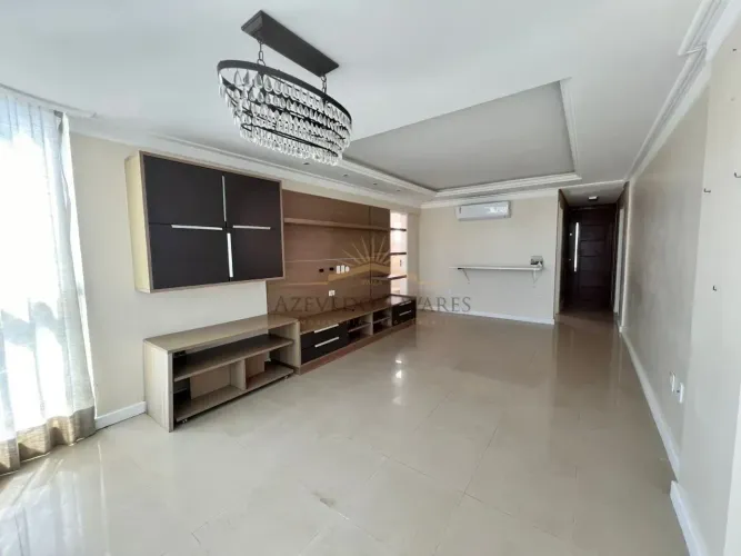 902 - Apartamento à Venda nos Cavaleiros em Macaé/RJ