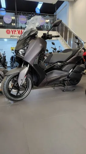 XMAX 300 - Pablo Menezes Yamaha