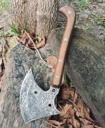 Machado Barbudo Viking Artesanal Em Aço Carbono Full Tang
