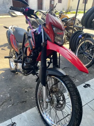 Moto Bros bem conservada