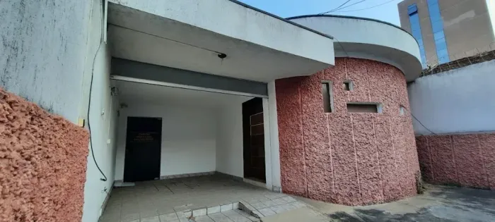 Imóvel para venda tem 192 metros quadrados com 4 quartos em Centro - Taubaté - SP