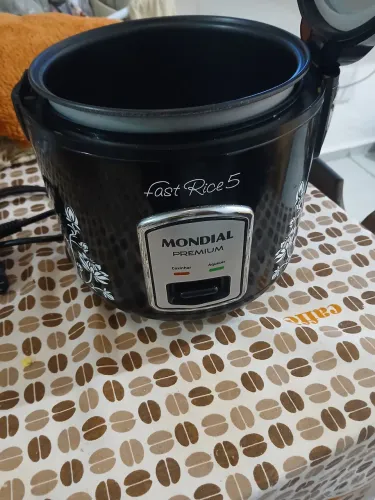 Panela elétrica de arroz