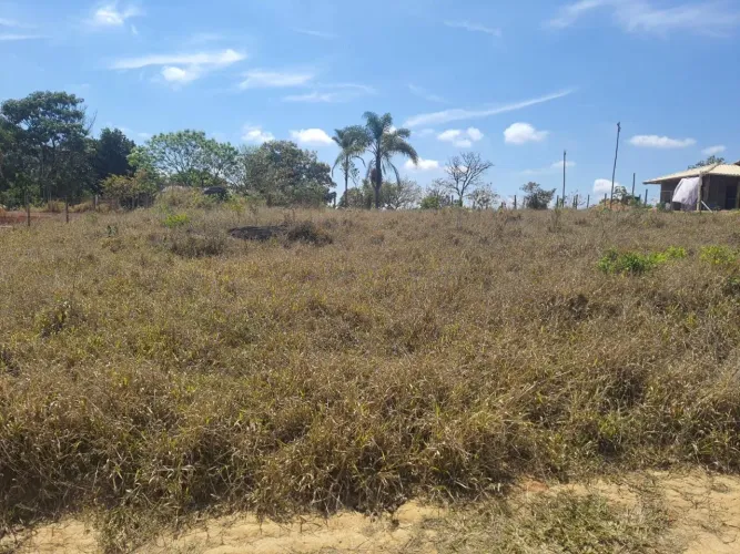 Lote em itatiaiuçu mil metros quadrado  com agua e luz